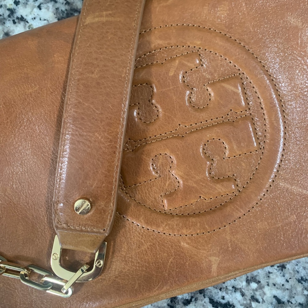 Tory Burch Handbag Tan Leather with gold chain